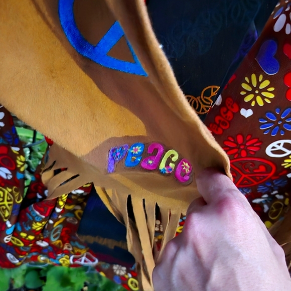 Hippy couple costume tie for him and outfit for her - Picture 1 of 6